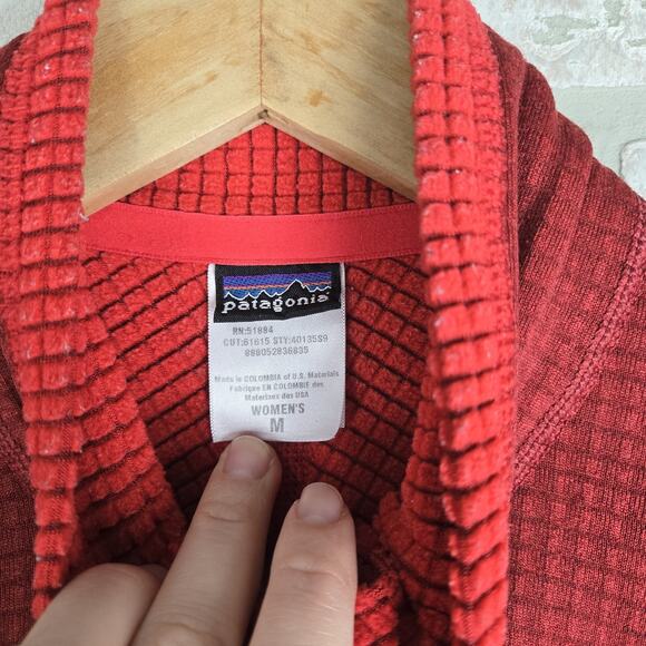Patagonia R1 Polartec Full Zip Waffle Sweater Red Womens Size Medium. Flaws! - Picture 2 of 10